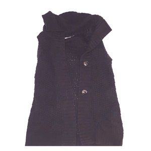 Sleeveless knit sweater vest